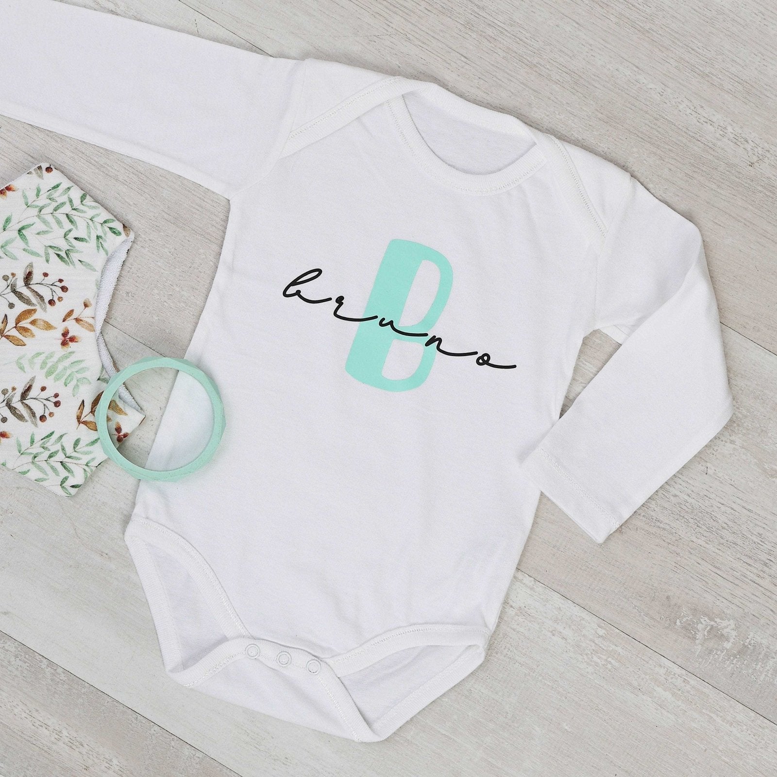 BODY INICIAL Y NOMBRE MINT - Happy Moments Baby