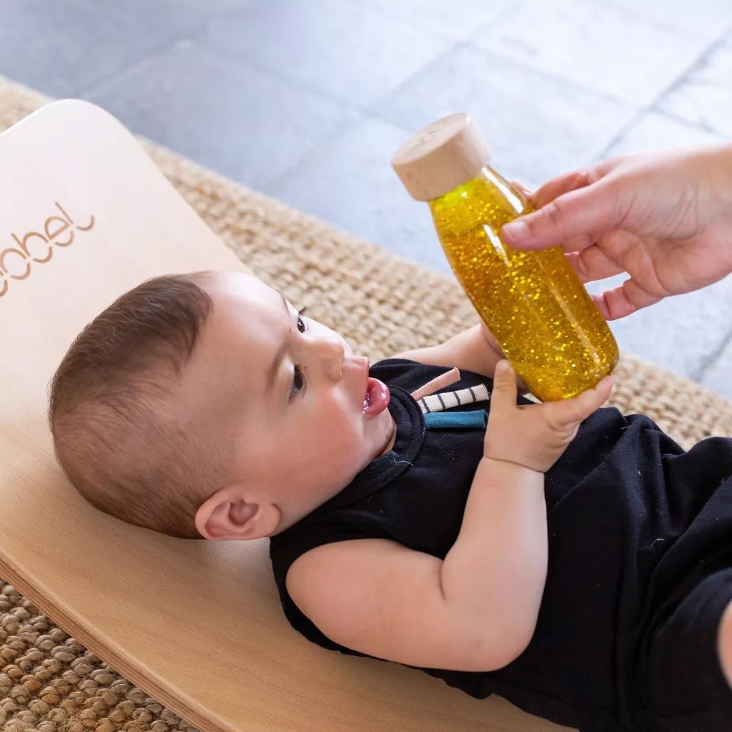 BOTELLA SENSORIAL PETIT BOUM ·YELLOW· - Happy Moments Baby