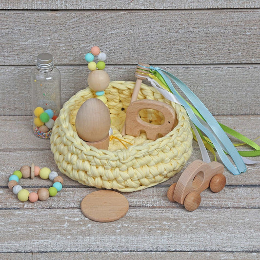 CESTO DE LOS TESOROS - CESTO SENSORIAL ·AMARILLO· - Happy Moments Baby