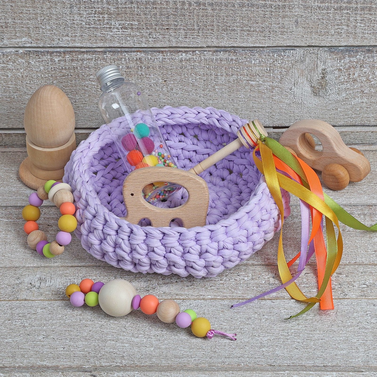 CESTO DE LOS TESOROS - CESTO SENSORIAL ·LILA· - Happy Moments Baby