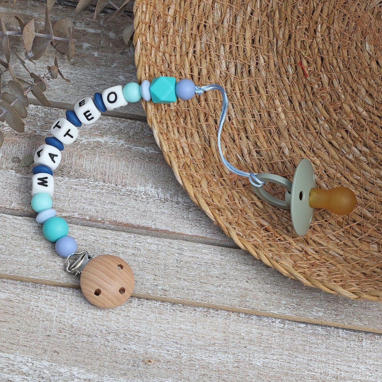 CHUPETERO PERSONALIZADO CON NOMBRE ·DEVA· - Happy Moments Baby