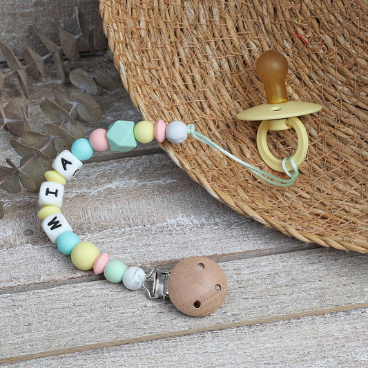 CHUPETERO PERSONALIZADO CON NOMBRE ·MELA· - Happy Moments Baby