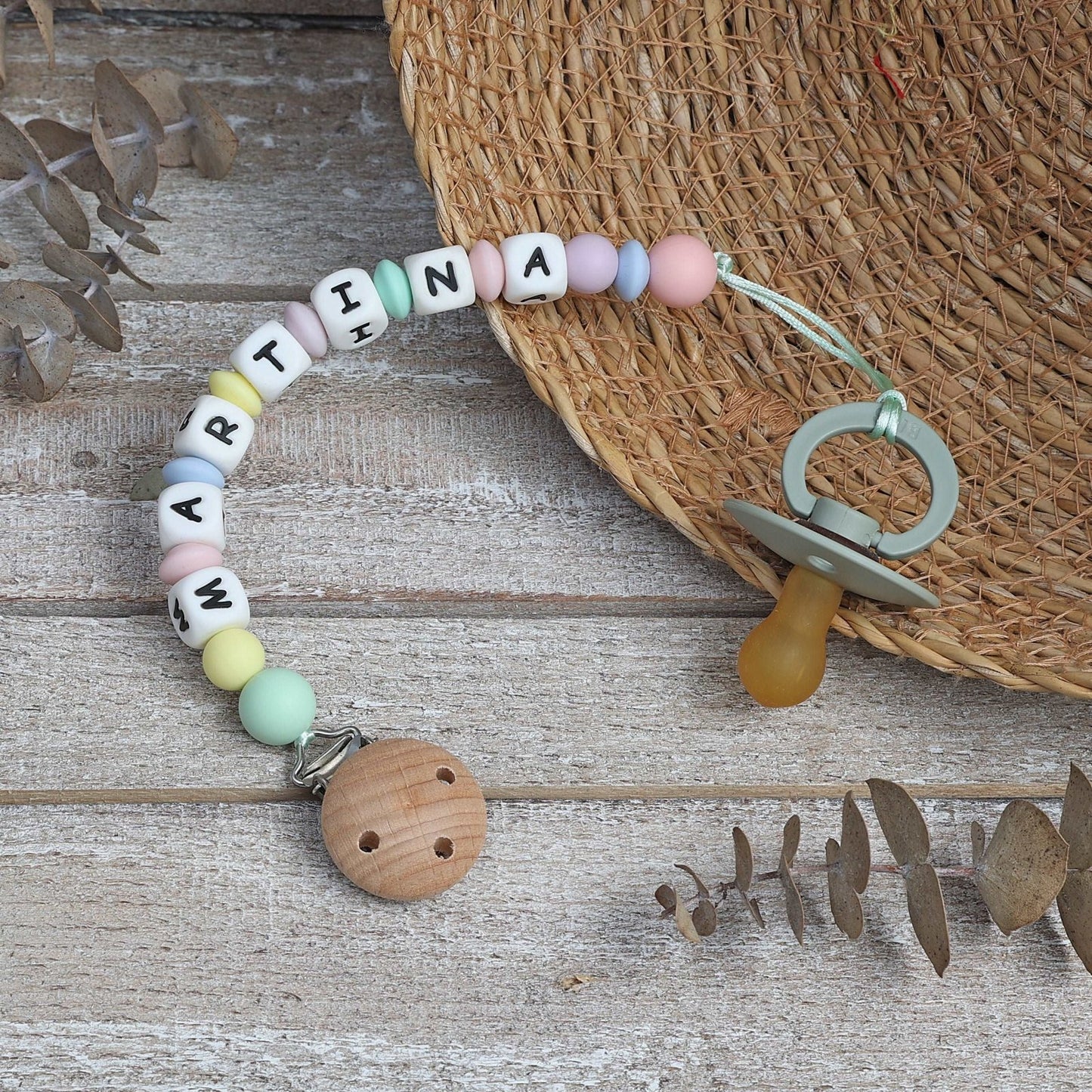 CHUPETERO PERSONALIZADO CON NOMBRE ·PARVATI· - Happy Moments Baby