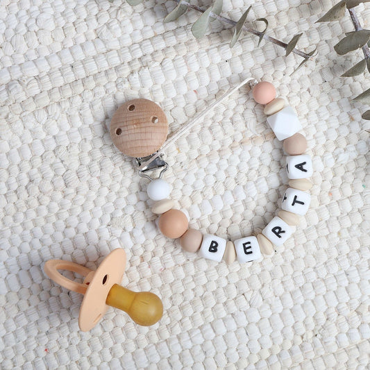 CHUPETERO PERSONALIZADO CON NOMBRE ·SAMSARA· - Happy Moments Baby