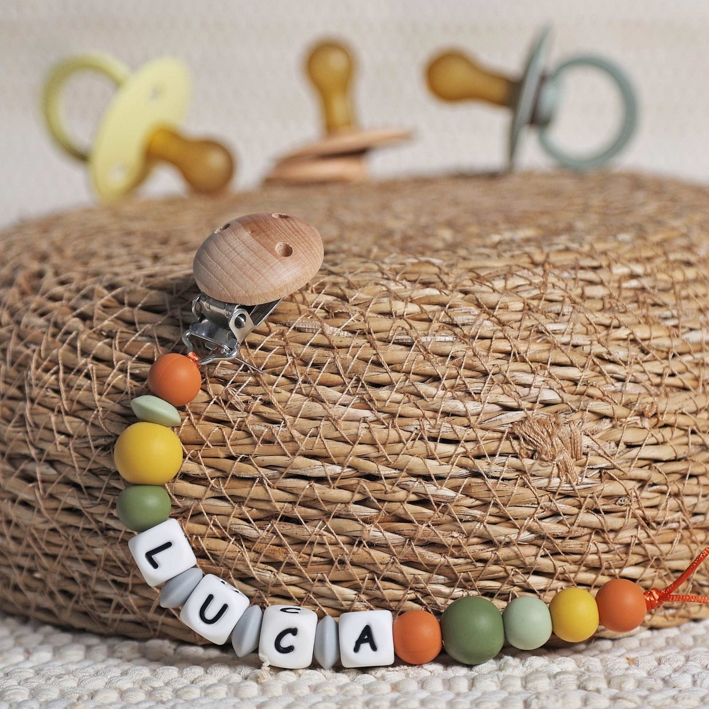 CHUPETERO PERSONALIZADO CON NOMBRE ·SHIVA· - Happy Moments Baby