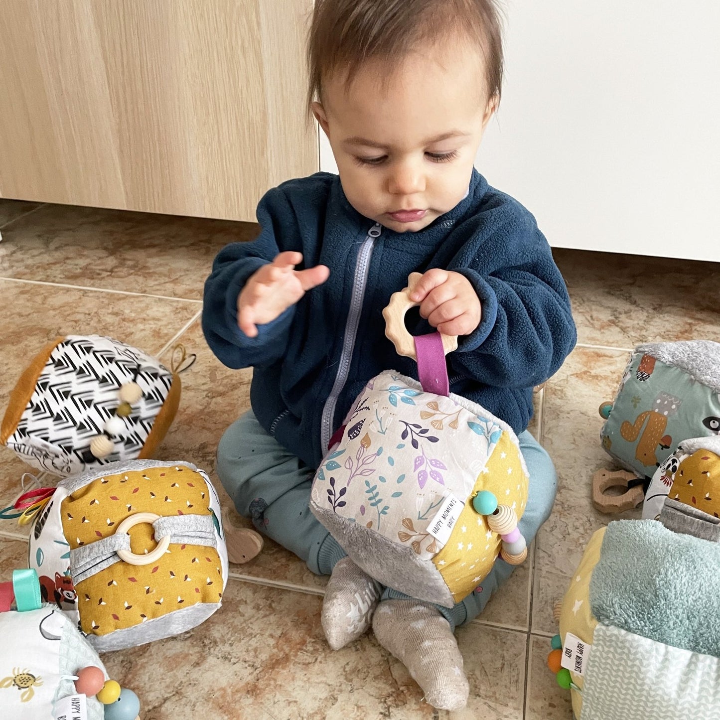 CUBO SENSORIAL MONTESSORI ·LONDON· - Happy Moments Baby