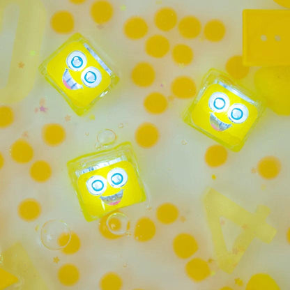 CUBOS DE LUZ PARA EL BAÑO GLOPALS ·4 CUBOS ALEX AMARILLO· - Happy Moments Baby