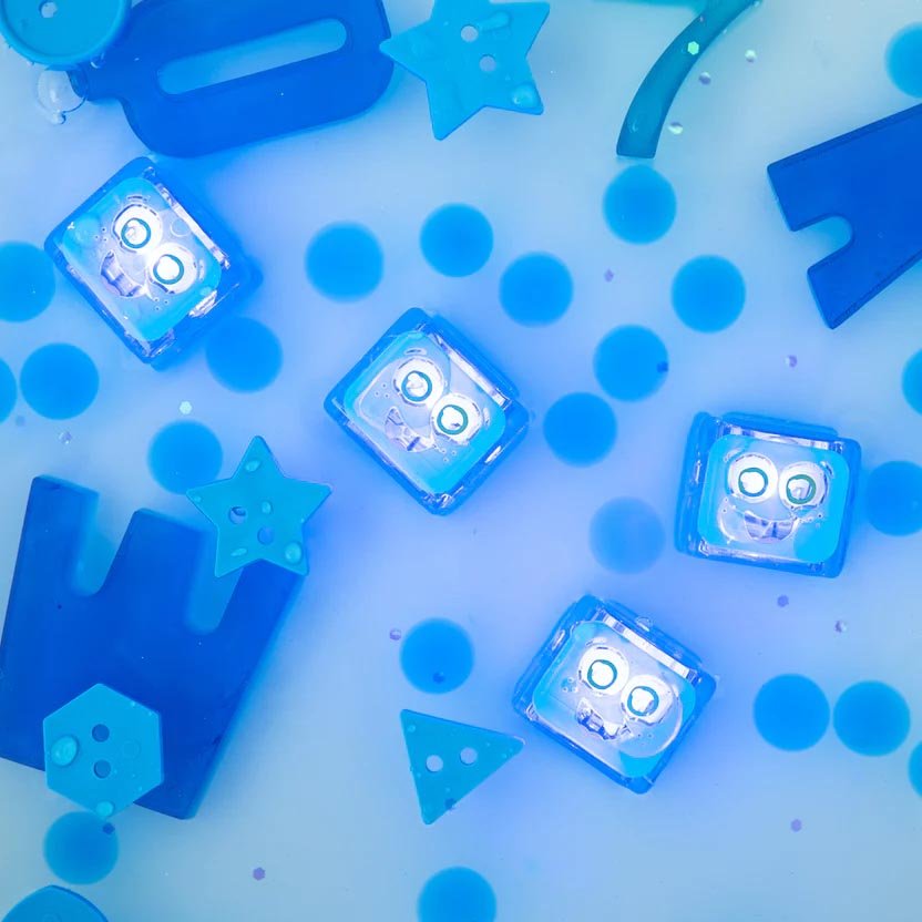 CUBOS DE LUZ PARA EL BAÑO GLOPALS ·4 CUBOS BLAIR AZUL· - Happy Moments Baby