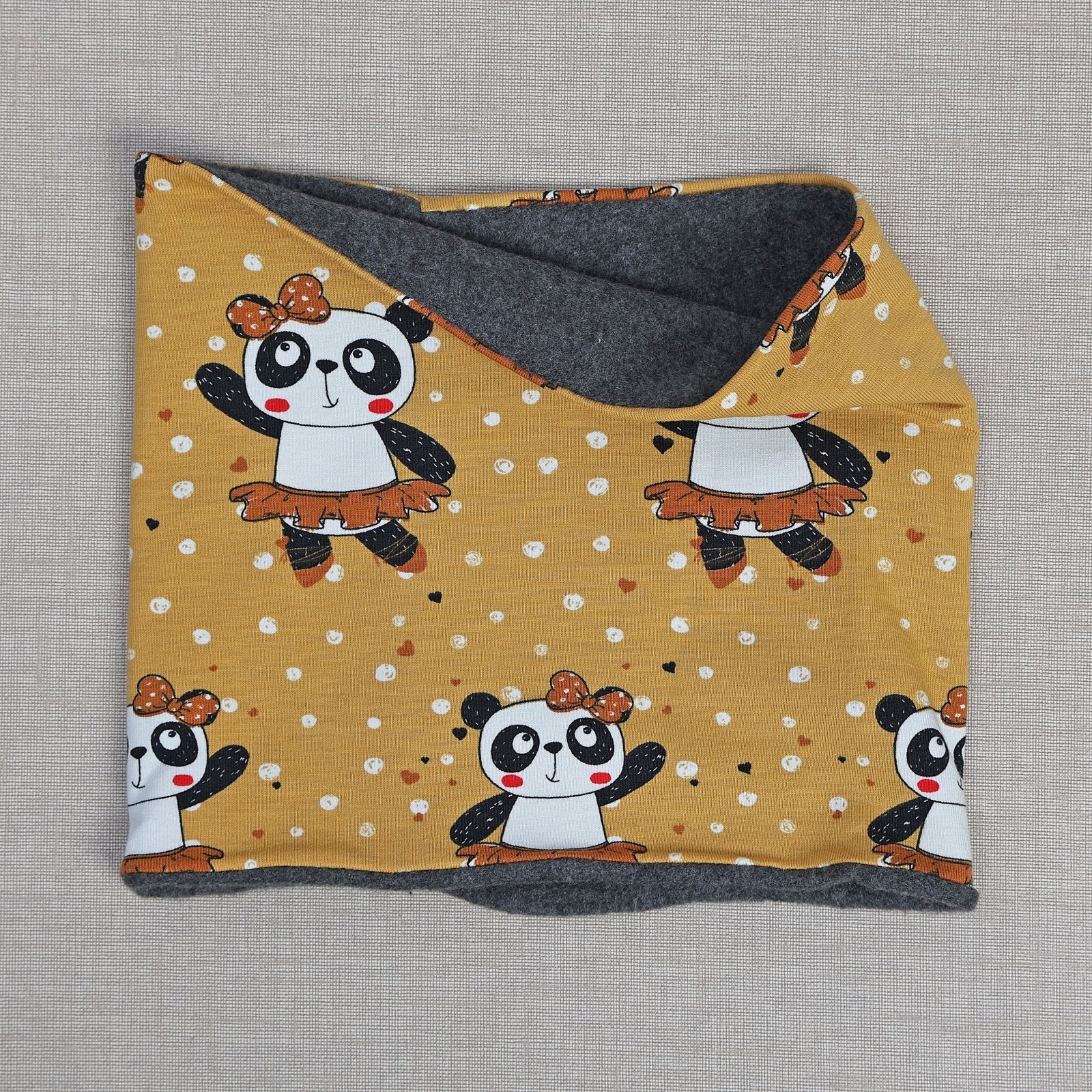 CUELLO ENTRETIEMPO · PANDAS· - Happy Moments Baby