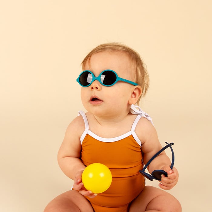 GAFAS FLEXIBLES DE PROTECCIÓN SOLAR (0-12 MESES) ·DIABOLA PEACOK· - Happy Moments Baby