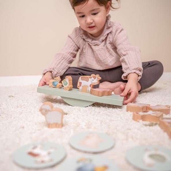 JUEGO DE MESA LITTLE DUTCH ·EQUILIBRIO EN LA GRANJA· - Happy Moments Baby