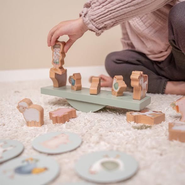 JUEGO DE MESA LITTLE DUTCH ·EQUILIBRIO EN LA GRANJA· - Happy Moments Baby