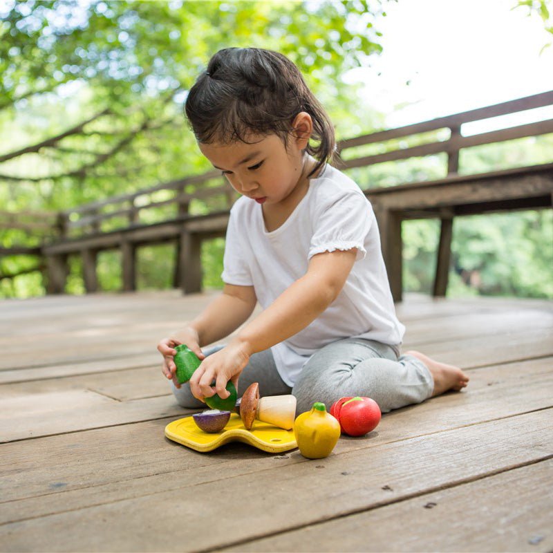 JUGUETE DE MADERA PLAN TOYS ·BANDEJA DE VERDURAS· - Happy Moments Baby