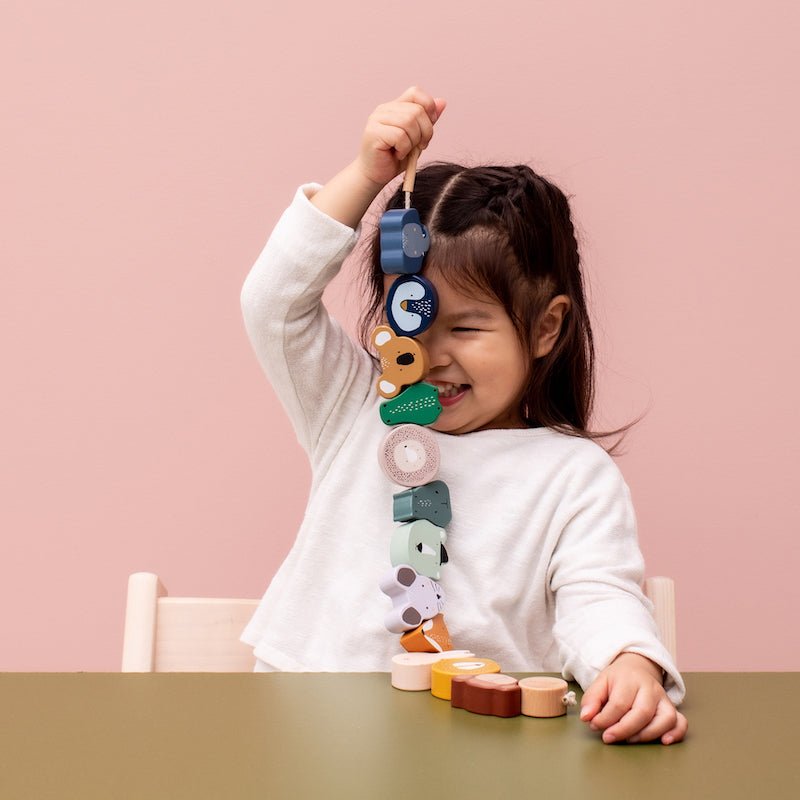 JUGUETE DE MADERA TRIXIE ·PERLAS ANIMALES· - Happy Moments Baby