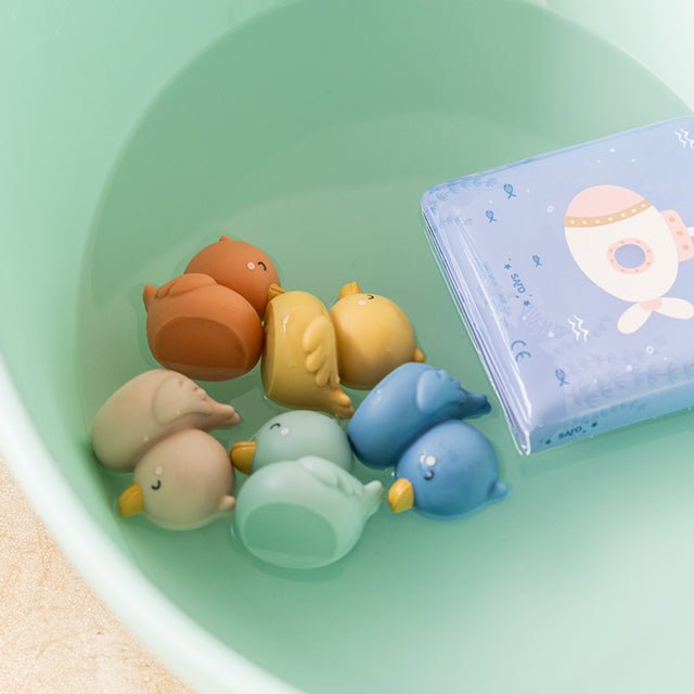 JUGUETES DE BAÑO SARO ·LITTLE DUCKS· - Happy Moments Baby