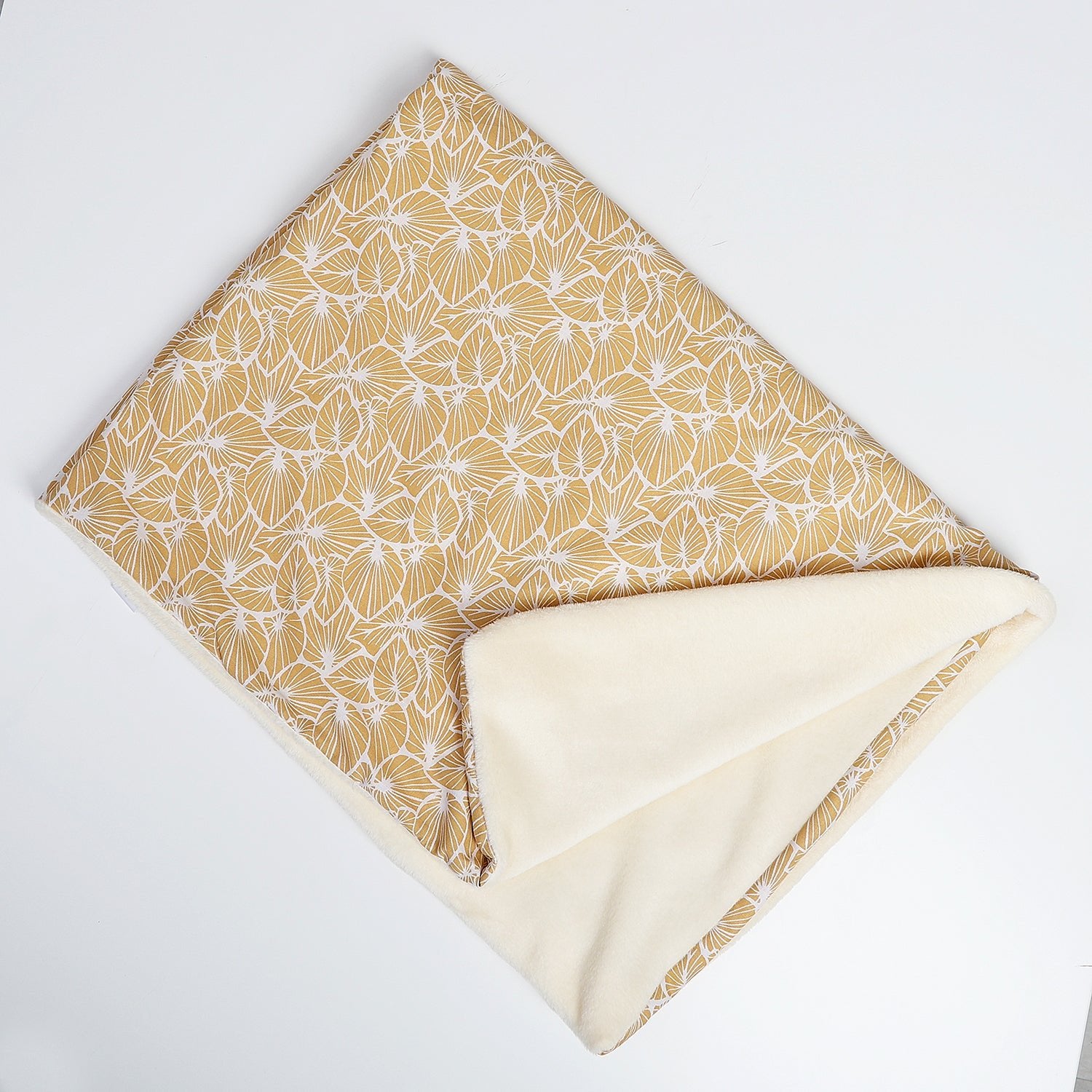 MANTA SUAVE BEBÉ ·HOJAS MOSTAZA· - Happy Moments Baby