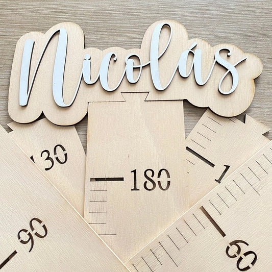 MEDIDOR INFANTIL PERSONALIZADO ·DREAMS BLANCO· - Happy Moments Baby