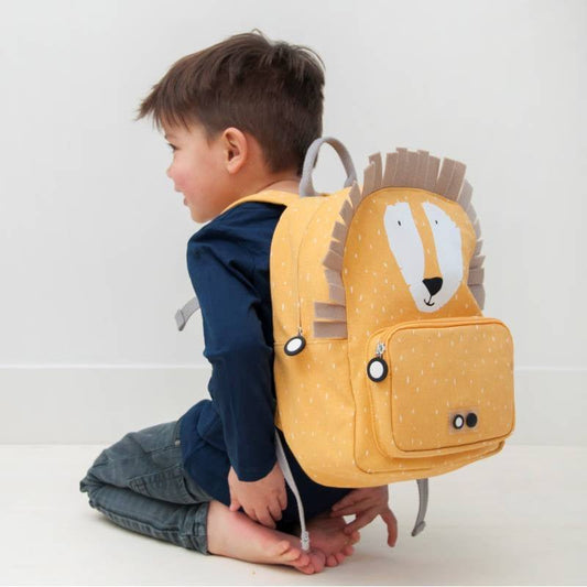 MOCHILA INFANTIL TRIXIE PEQUEÑA ·LEÓN· - Happy Moments Baby
