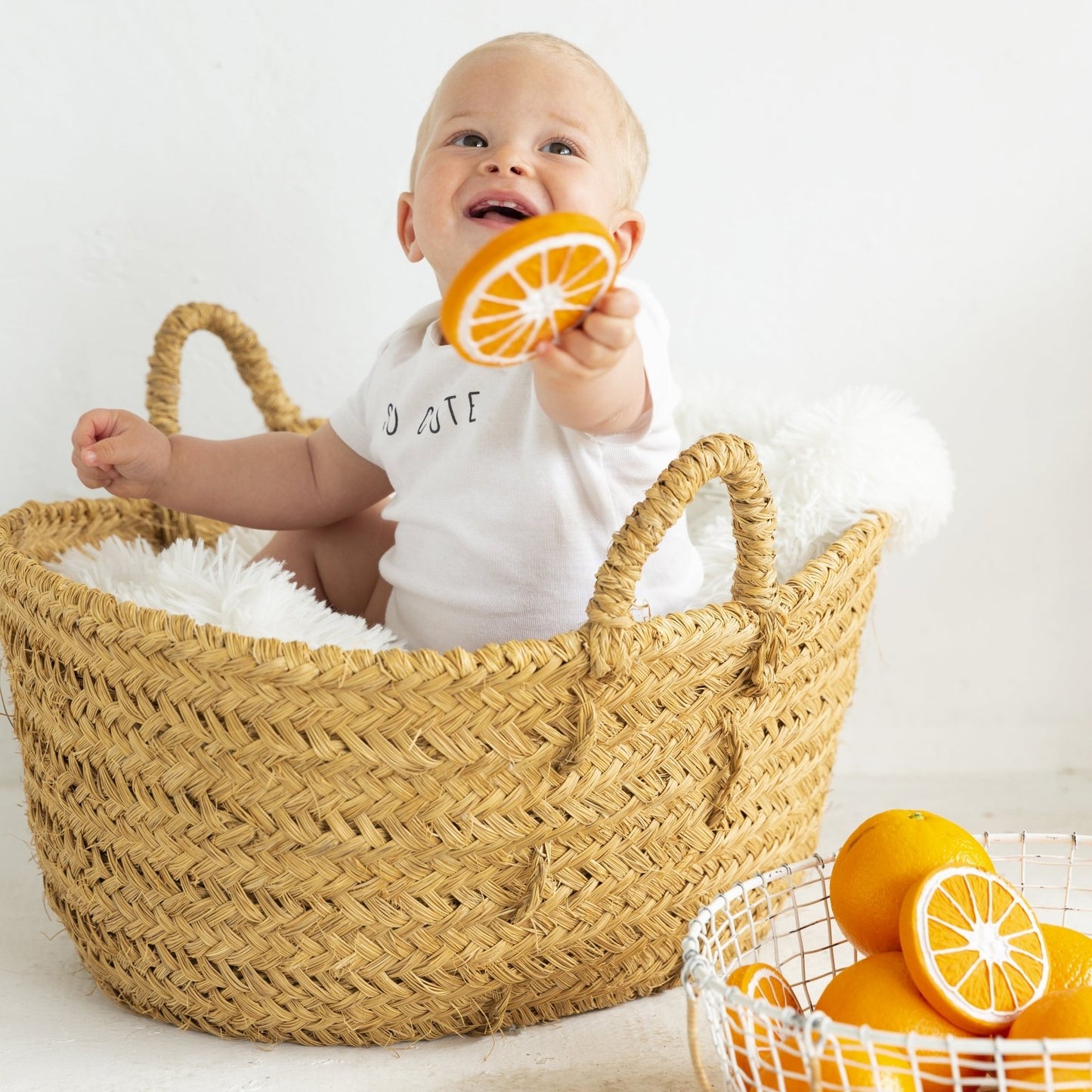 MORDEDOR 100% CAUCHO NATURAL OLI&CAROL ·NARANJA· - Happy Moments Baby