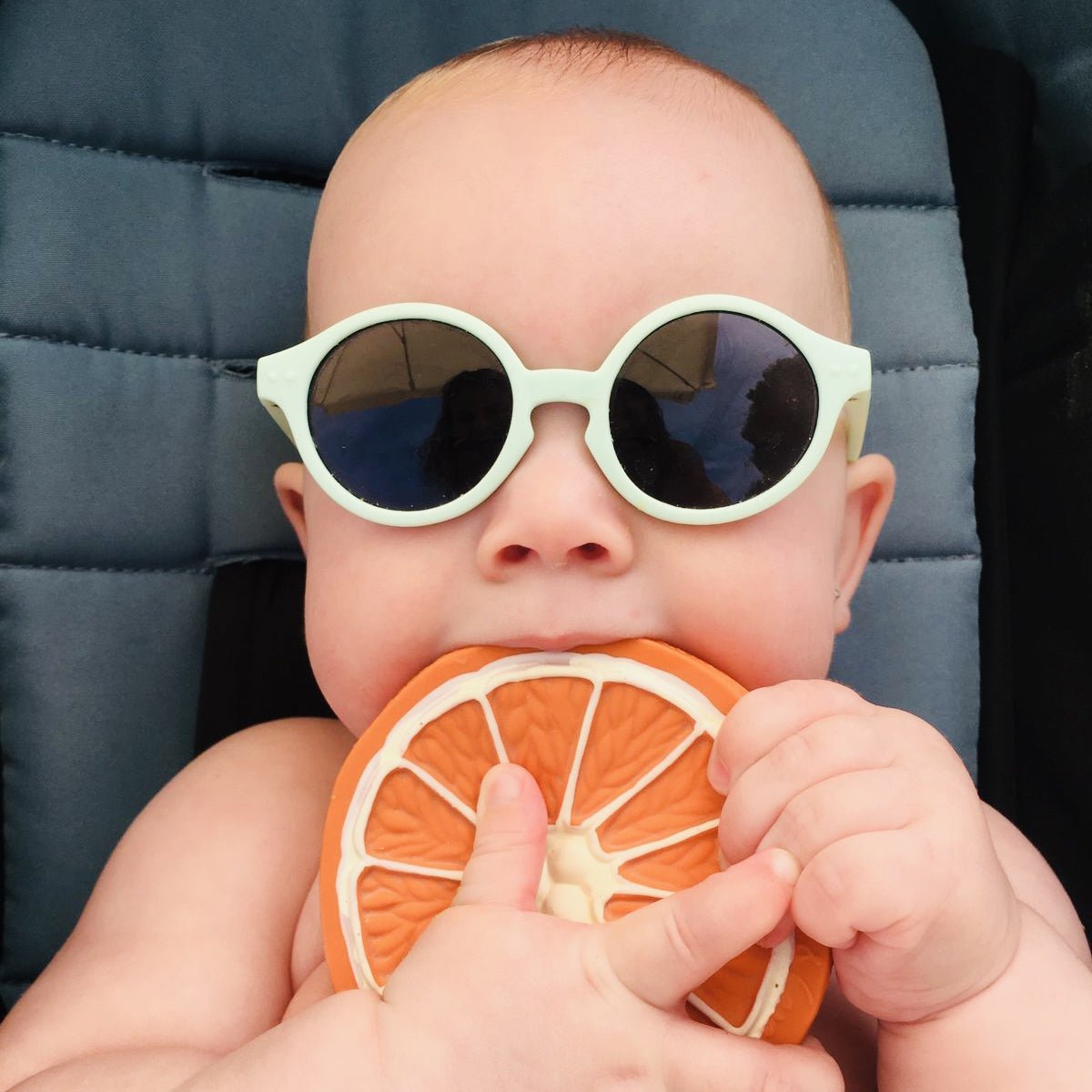 MORDEDOR 100% CAUCHO NATURAL OLI&CAROL ·NARANJA· - Happy Moments Baby
