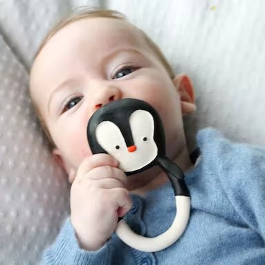 MORDEDOR FIGURA CAUCHO 100% NATURAL ·PINGÜINO NUI· - Happy Moments Baby