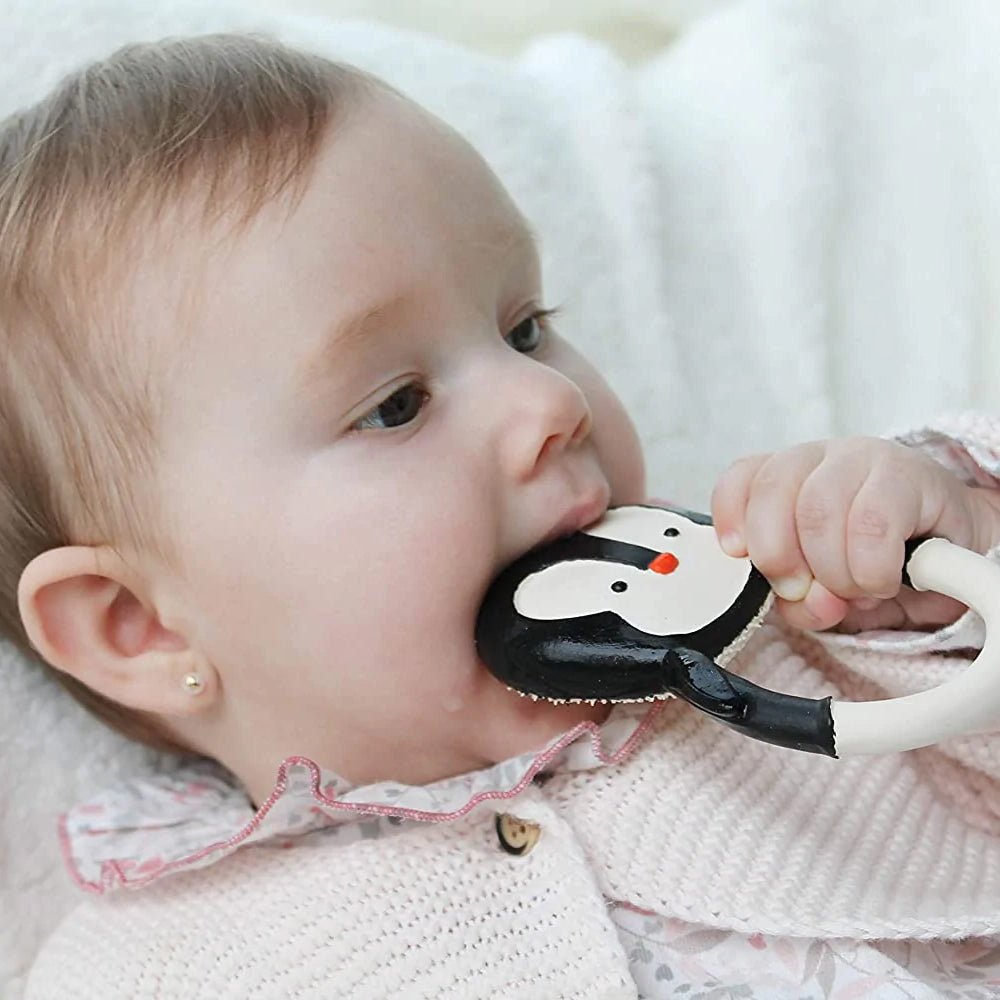 MORDEDOR FIGURA CAUCHO 100% NATURAL ·PINGÜINO NUI· - Happy Moments Baby