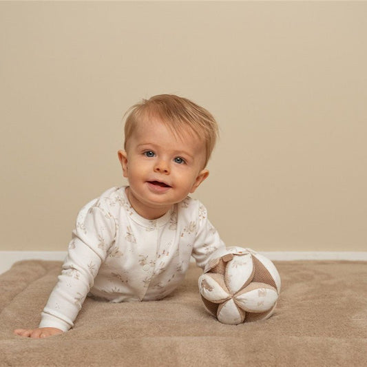 PELOTA MONTESSORI LITTLE DUTCH ·BABY BUNNY· - Happy Moments Baby