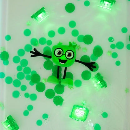 PERSONAJE Y 2 CUBOS DE LUZ PARA EL BAÑO GLOPALS ·PIPPA VERDE· - Happy Moments Baby
