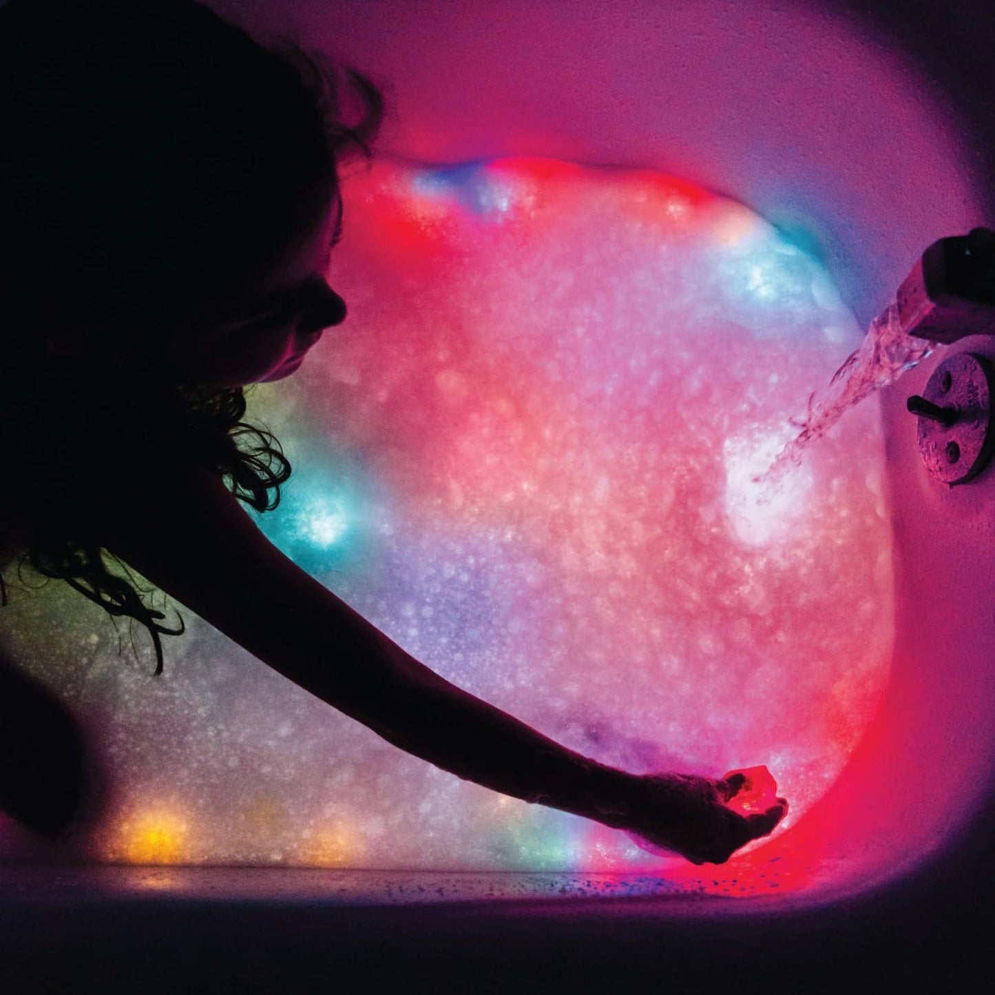 PERSONAJE Y 2 CUBOS DE LUZ PARA EL BAÑO GLOPALS ·SAMMY ROJO· - Happy Moments Baby