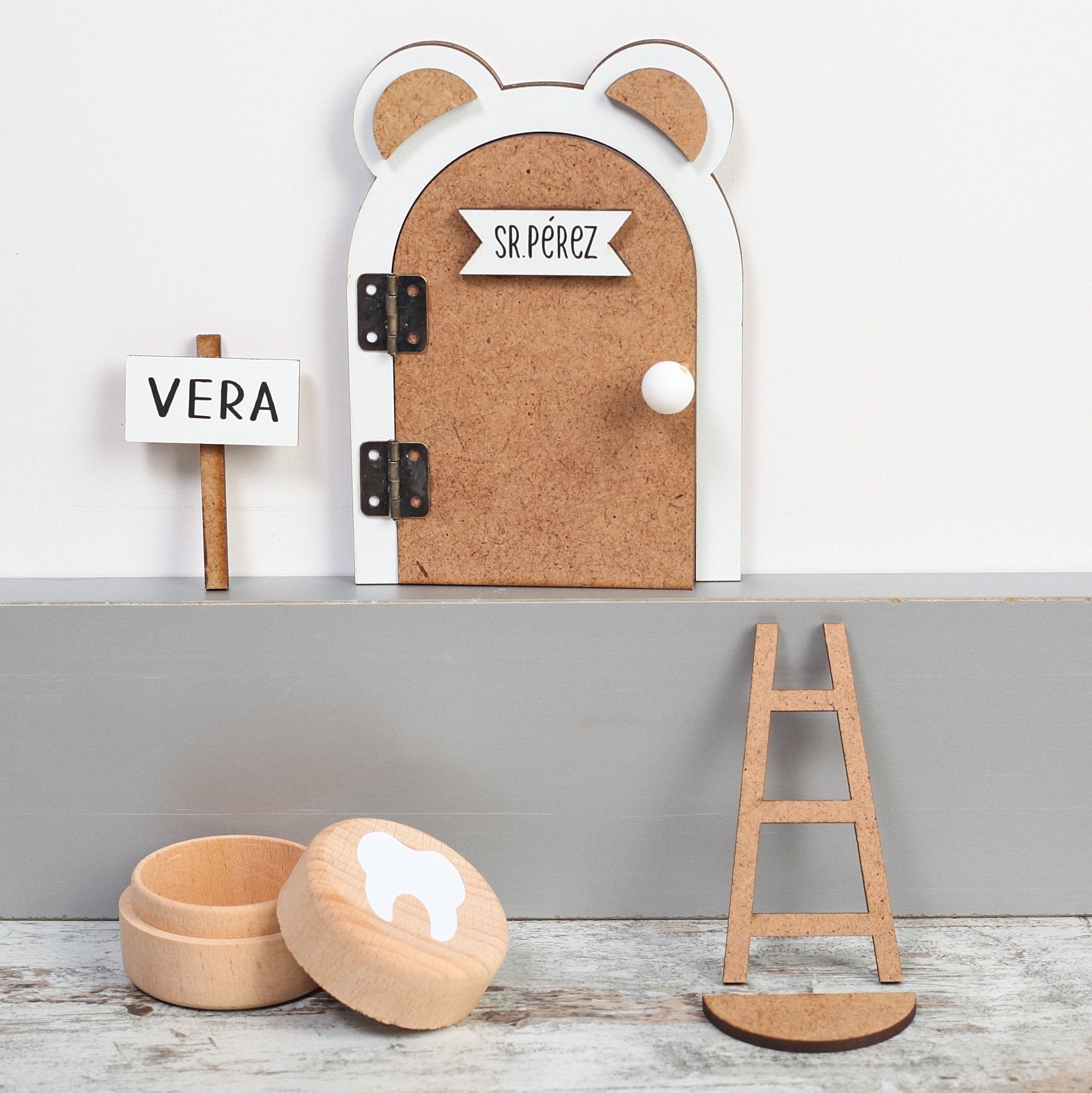 PUERTA RATONCITO PÉREZ ·MADERA· - Happy Moments Baby